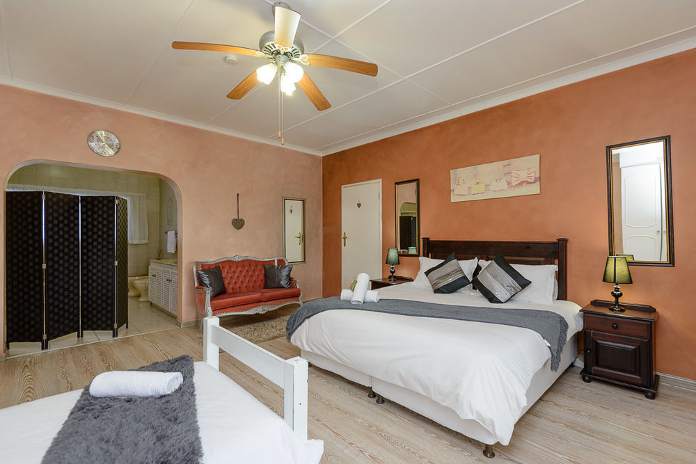 Zesty Guesthouse Порт Едуард Екстериор снимка
