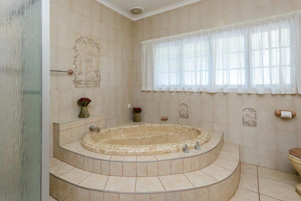 Zesty Guesthouse Порт Едуард Екстериор снимка