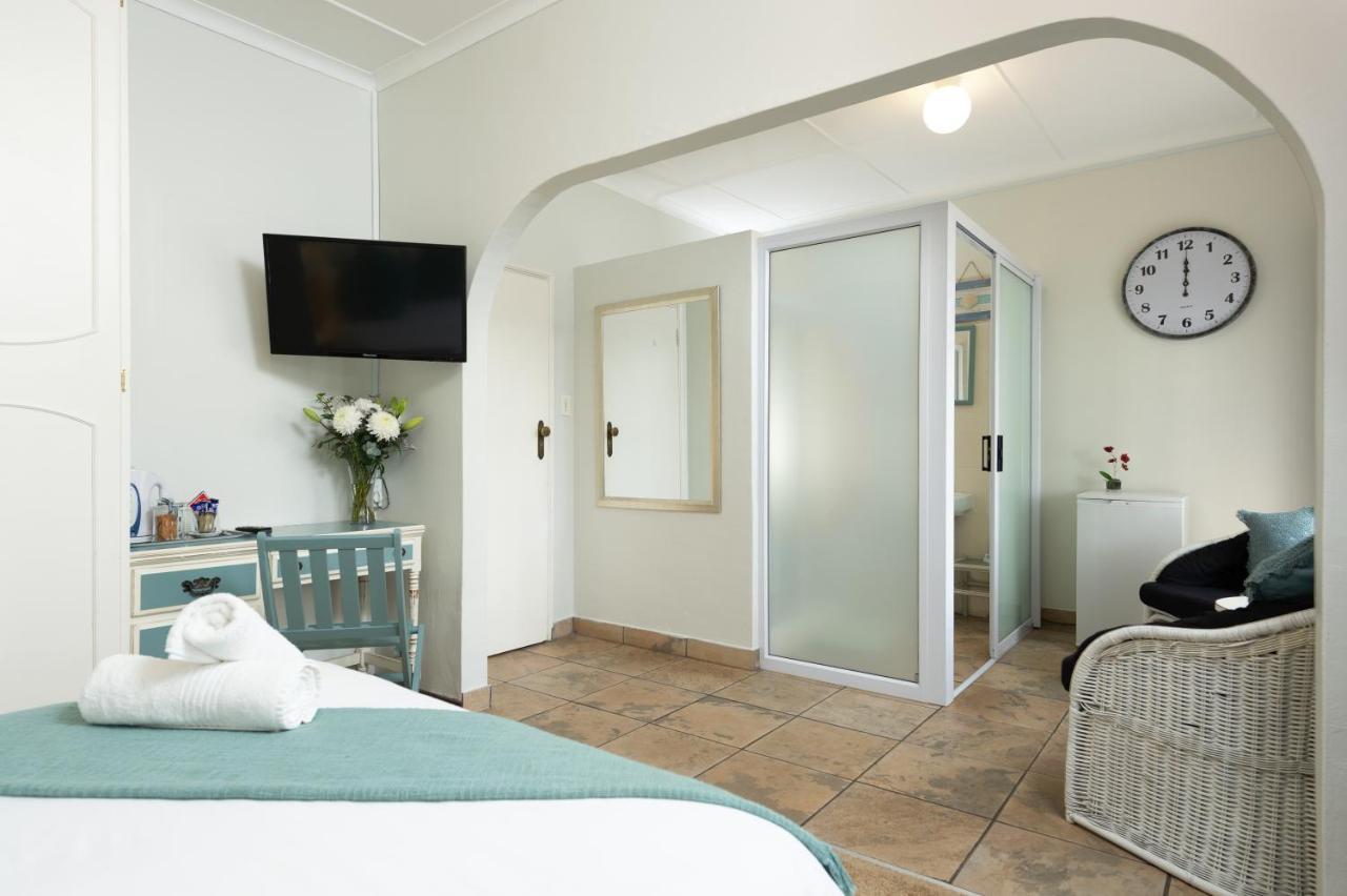 Zesty Guesthouse Порт Едуард Екстериор снимка