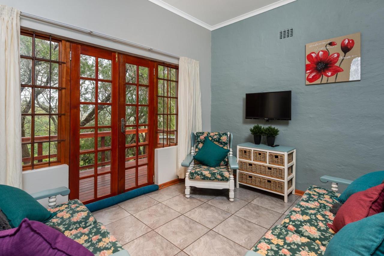 Zesty Guesthouse Порт Едуард Екстериор снимка